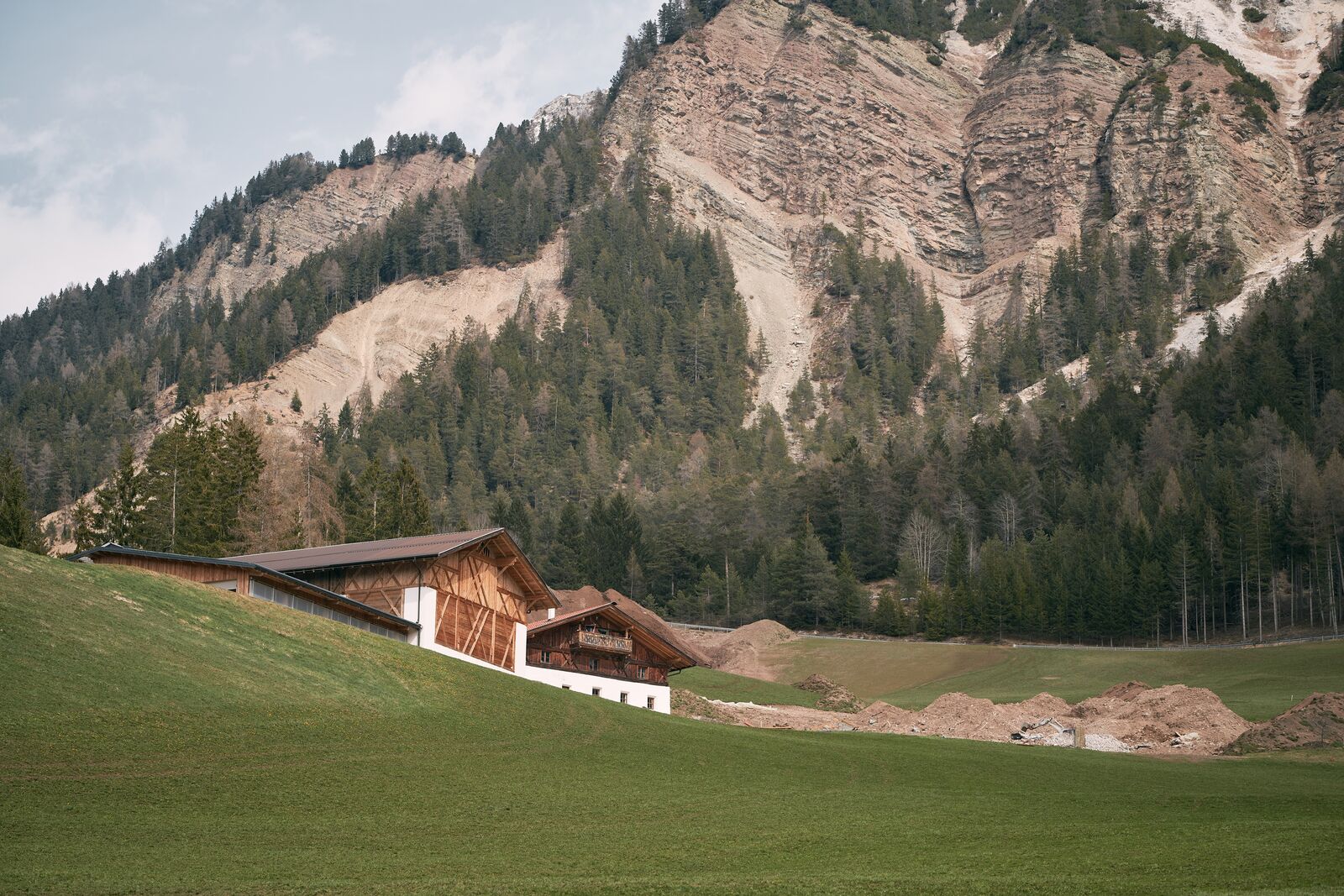 Kako izgleda ekološki planinarski dom na vrhovima Dolomita