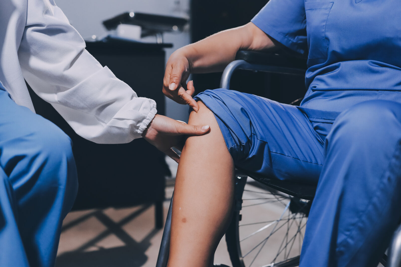 Kako nova metoda leči artritis kolena bez operacije