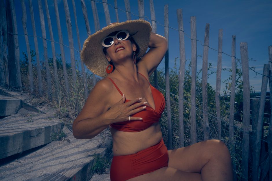 Retro elegancija i savremeni letnji stil: Kako odabrati savršen kupaći kostim